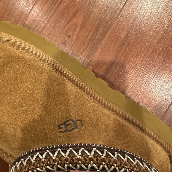 Tasman Ugg Slippers - Picture 4 of 4